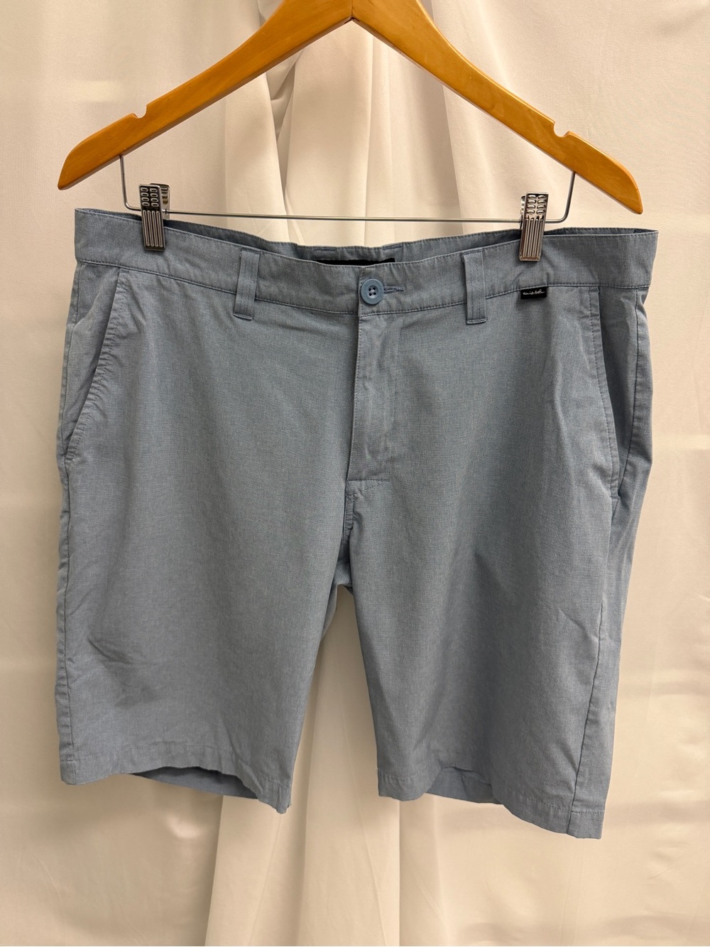 TravisMathew Light Blue Heathered Beck Performance Golf Shorts Size 35